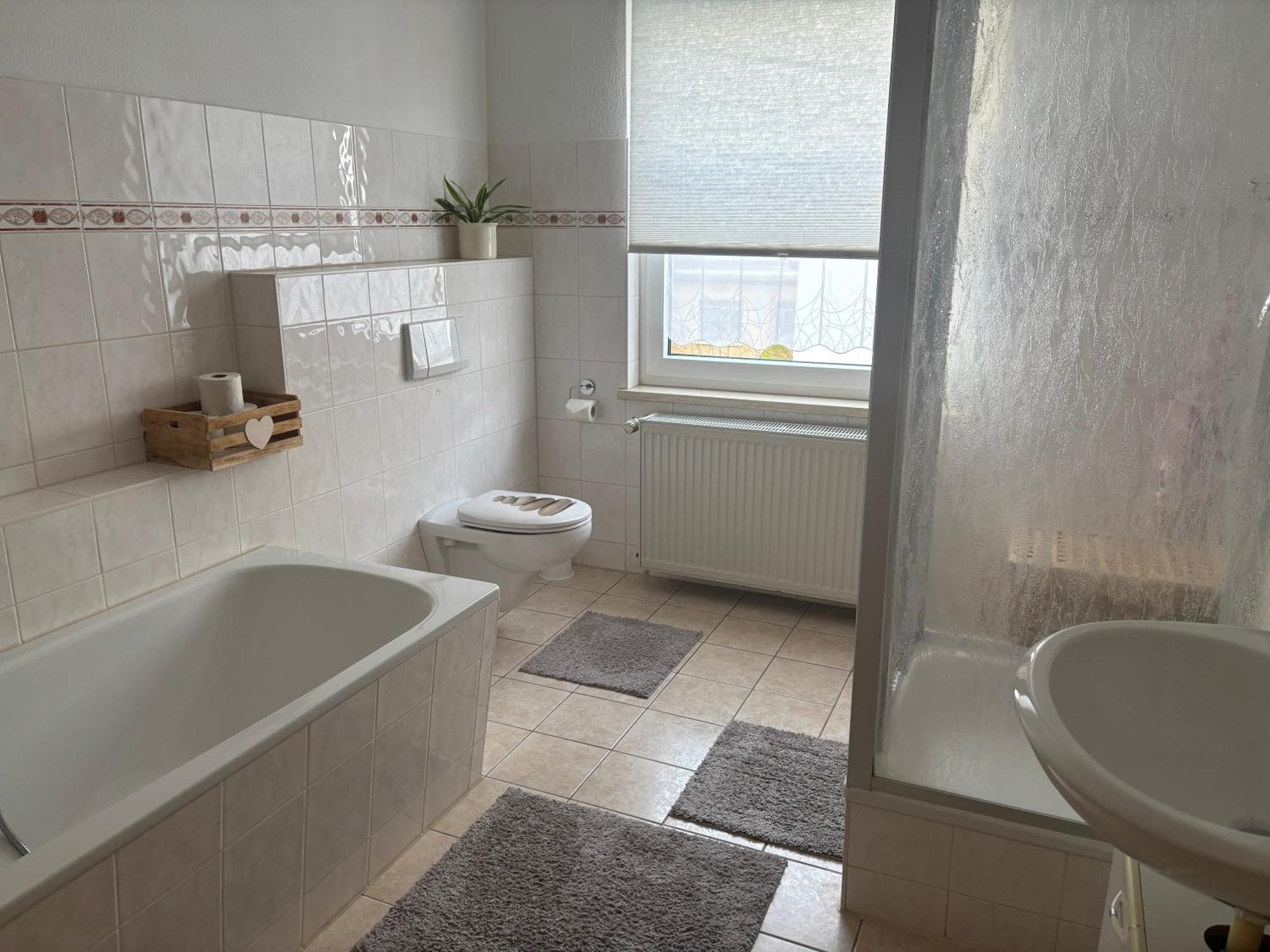 Zentral Gelegenes Apartment Am Fusse Der Wartburg Эйзенах Экстерьер фото